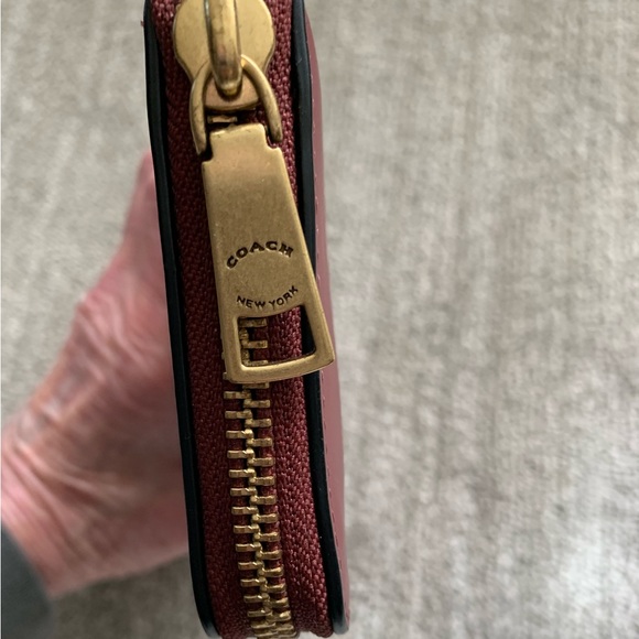 COACH Slim Accordion Zip Wallet - Picture 3 of 8